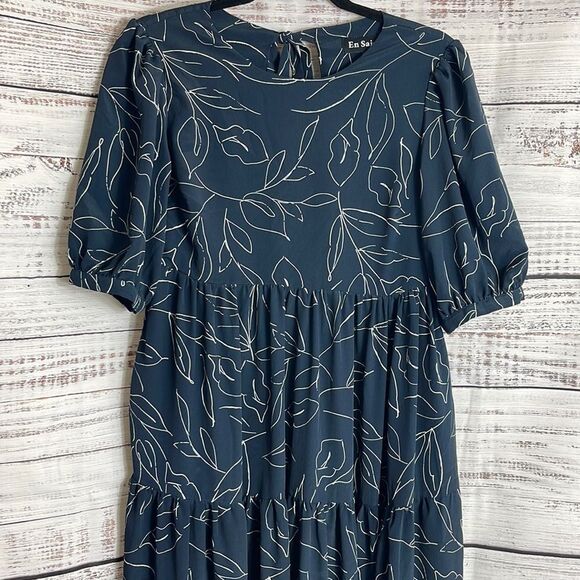 En Saison Dress Womens Size Small tiered floral puff-sleeve open back midi - Picture 2 of 11